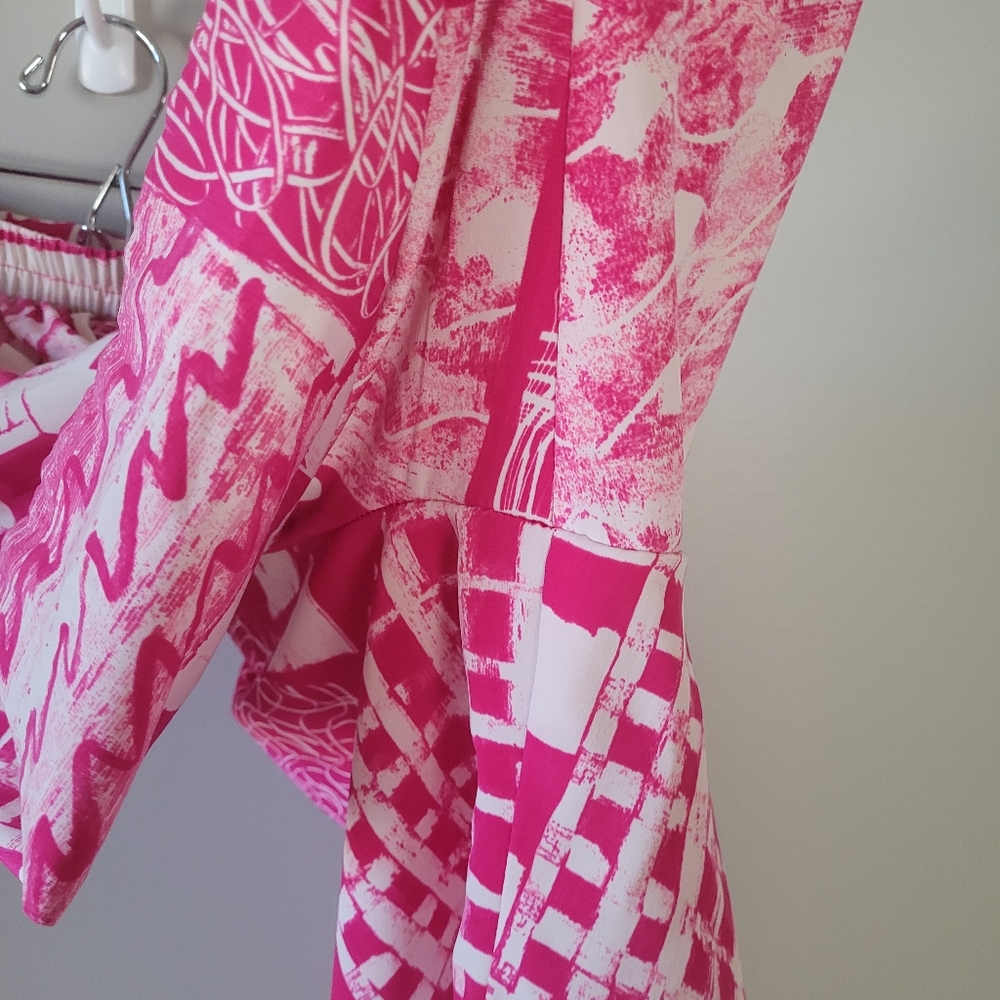 1980s Pink Geometric Print High Rise shorts - Picture 5 of 8